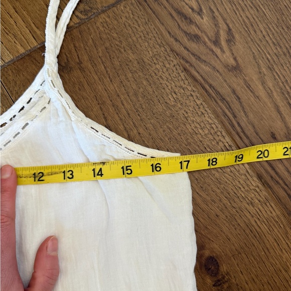 White Cotton Dainty Flowy Coquette Camisole Spring Top Hinge - Picture 3 of 10